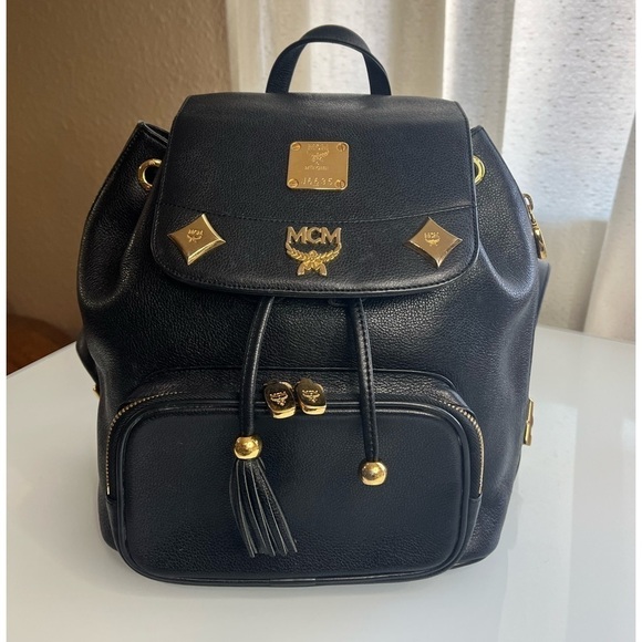 MCM VINTAGE BLACK LEATHER BACKPACK - Picture 1 of 16